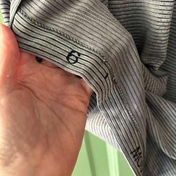 Lululemon | Swiftly Tech Racerback 2.0 | Gray stripe - Picture 6 of 7